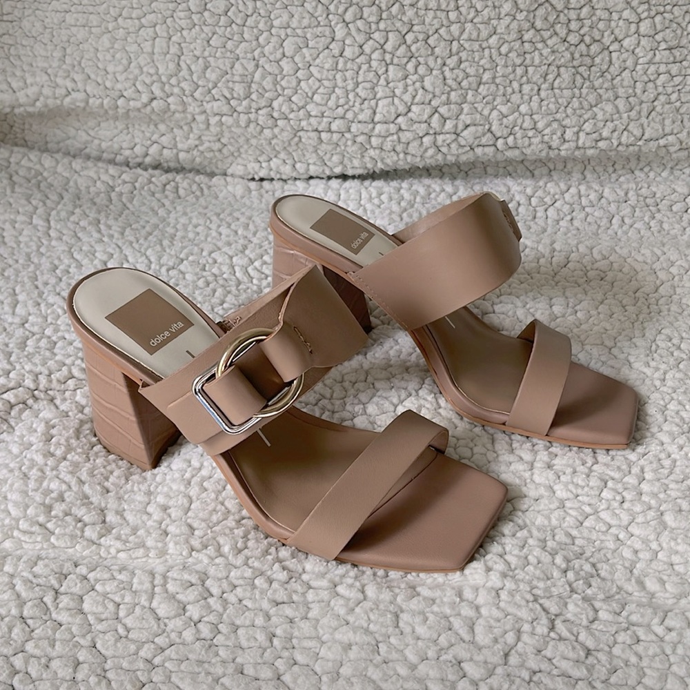 NIB Dolce Vita Palyce Cafe Leather Heels Sandals Size 6 Women